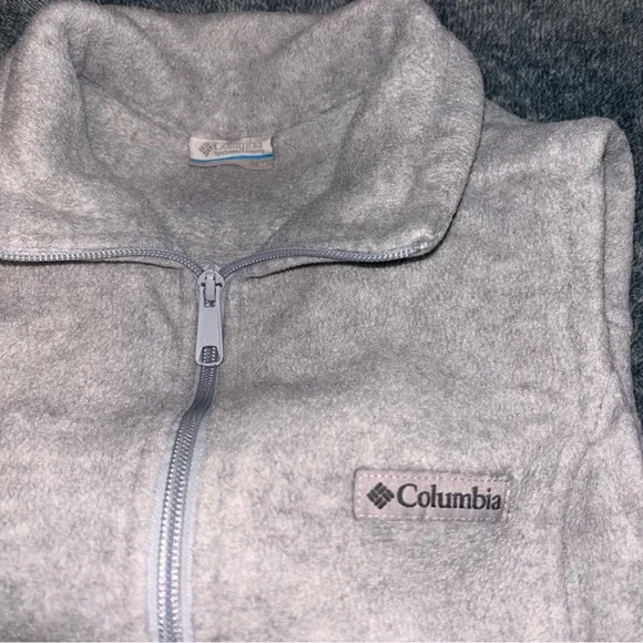 Columbia Women’s Fleece Zip Front Vest in Gray Size Medium - Picture 3 of 5